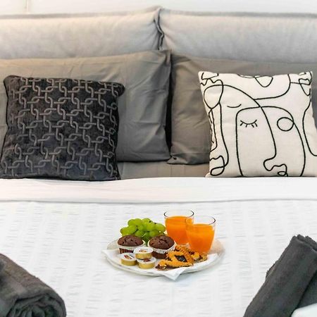 מילאנו Duomo In 8 Stops Suite Deluxe Loft מראה חיצוני תמונה