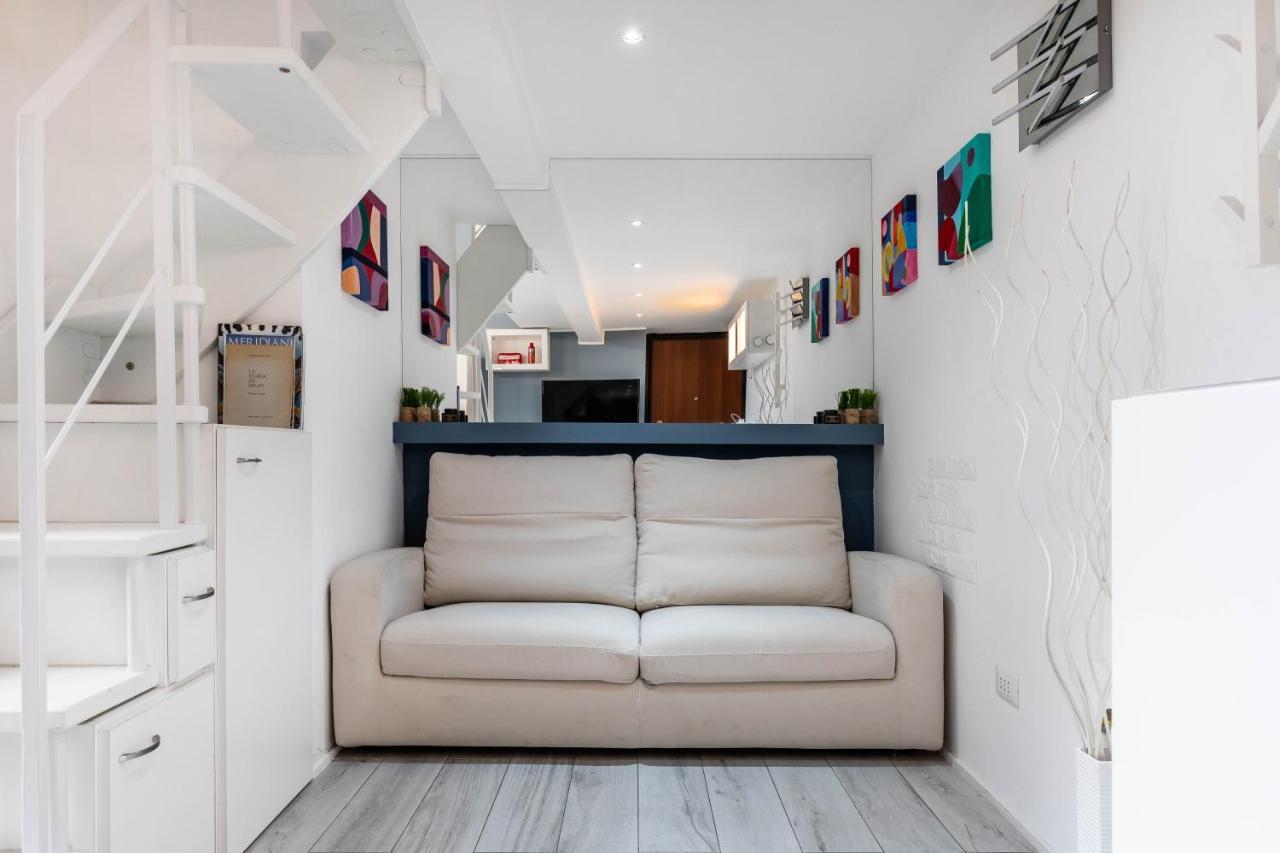 מילאנו Duomo In 8 Stops Suite Deluxe Loft מראה חיצוני תמונה